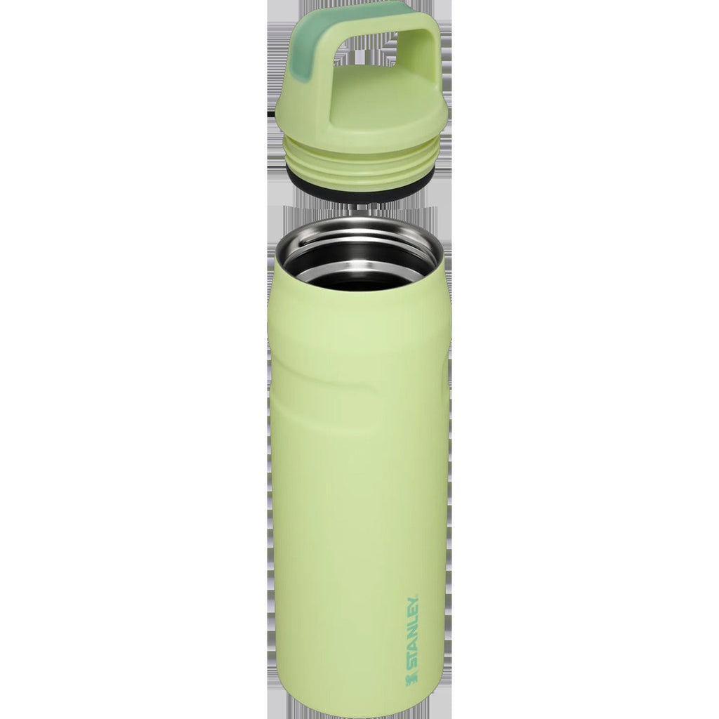 The IceFlow Aerolight Bottle with Cap and Carry Lid 24 oz