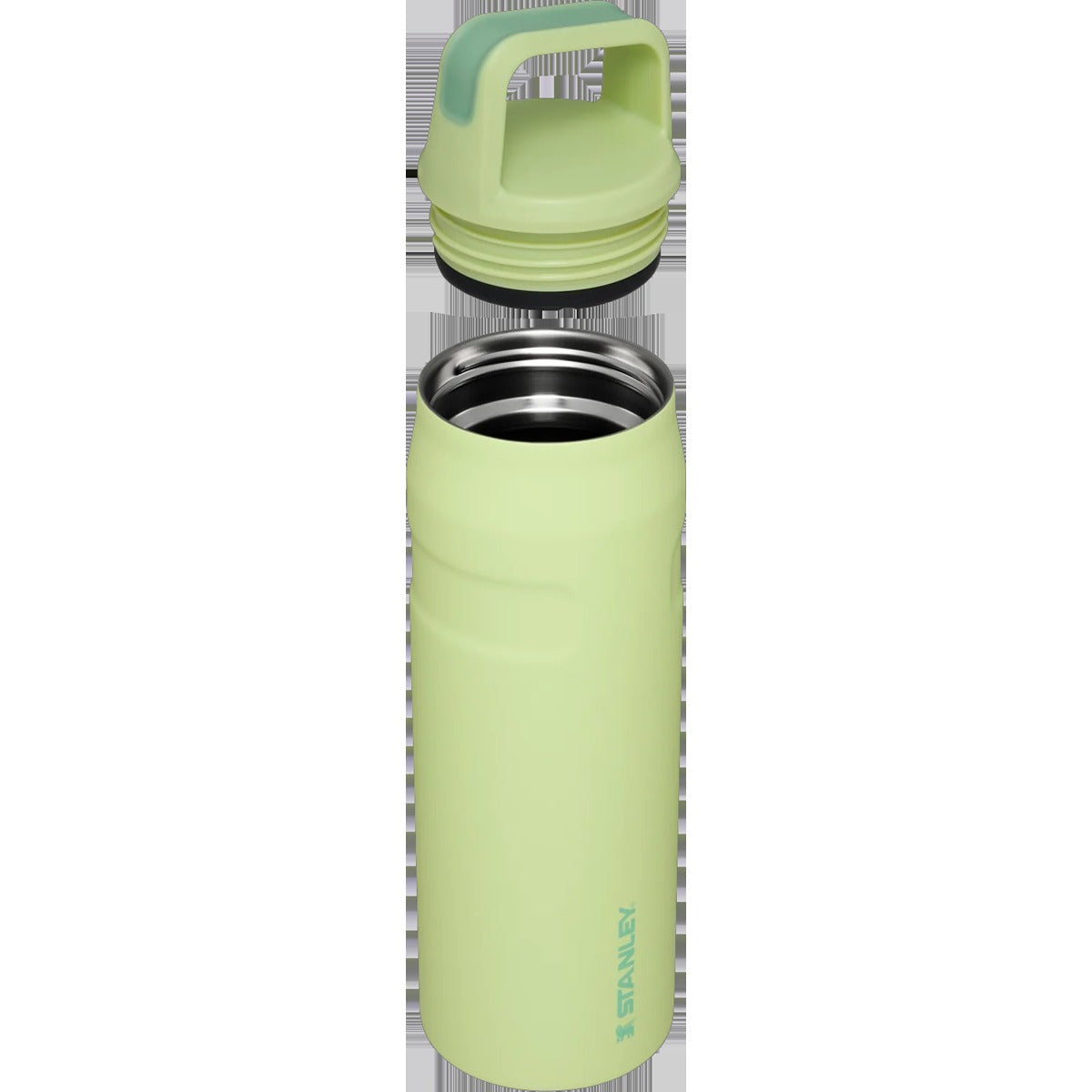The IceFlow Aerolight Bottle with Cap and Carry Lid 24 oz