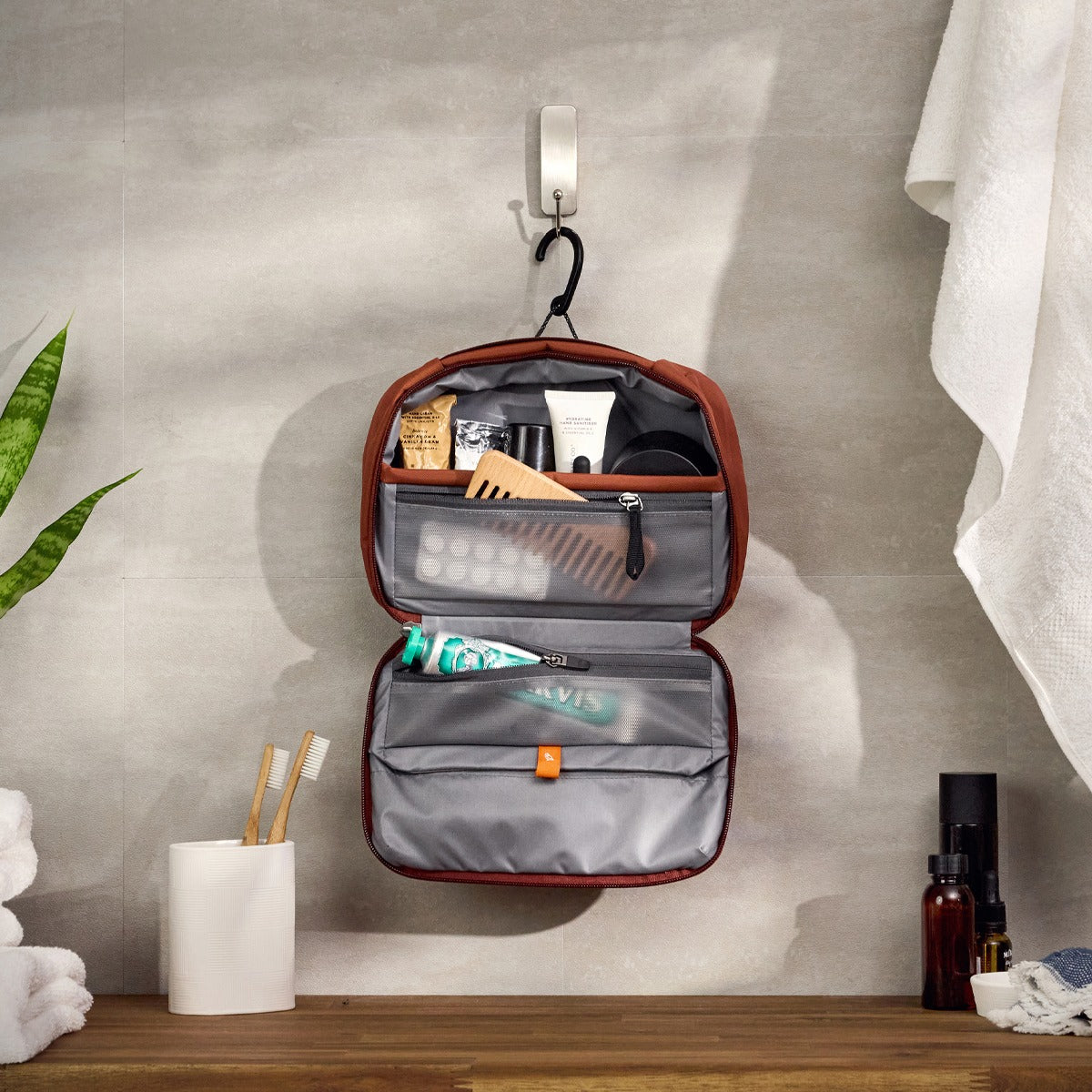 Hanging Toiletry Kit