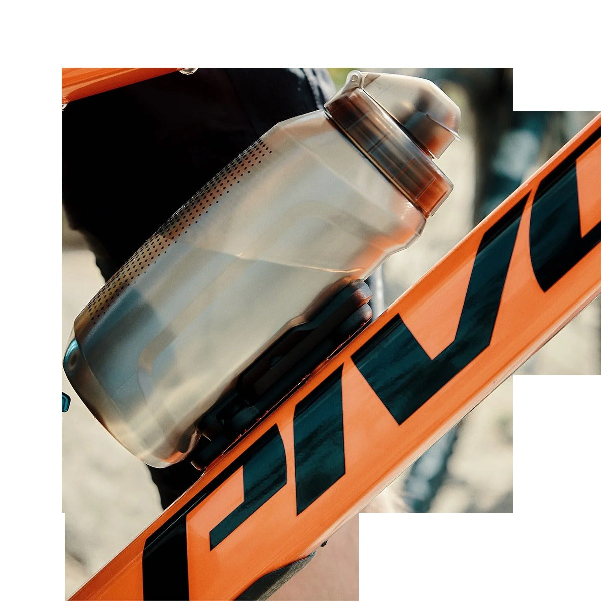 TWIST 750 Compact Bottle + Bike Base