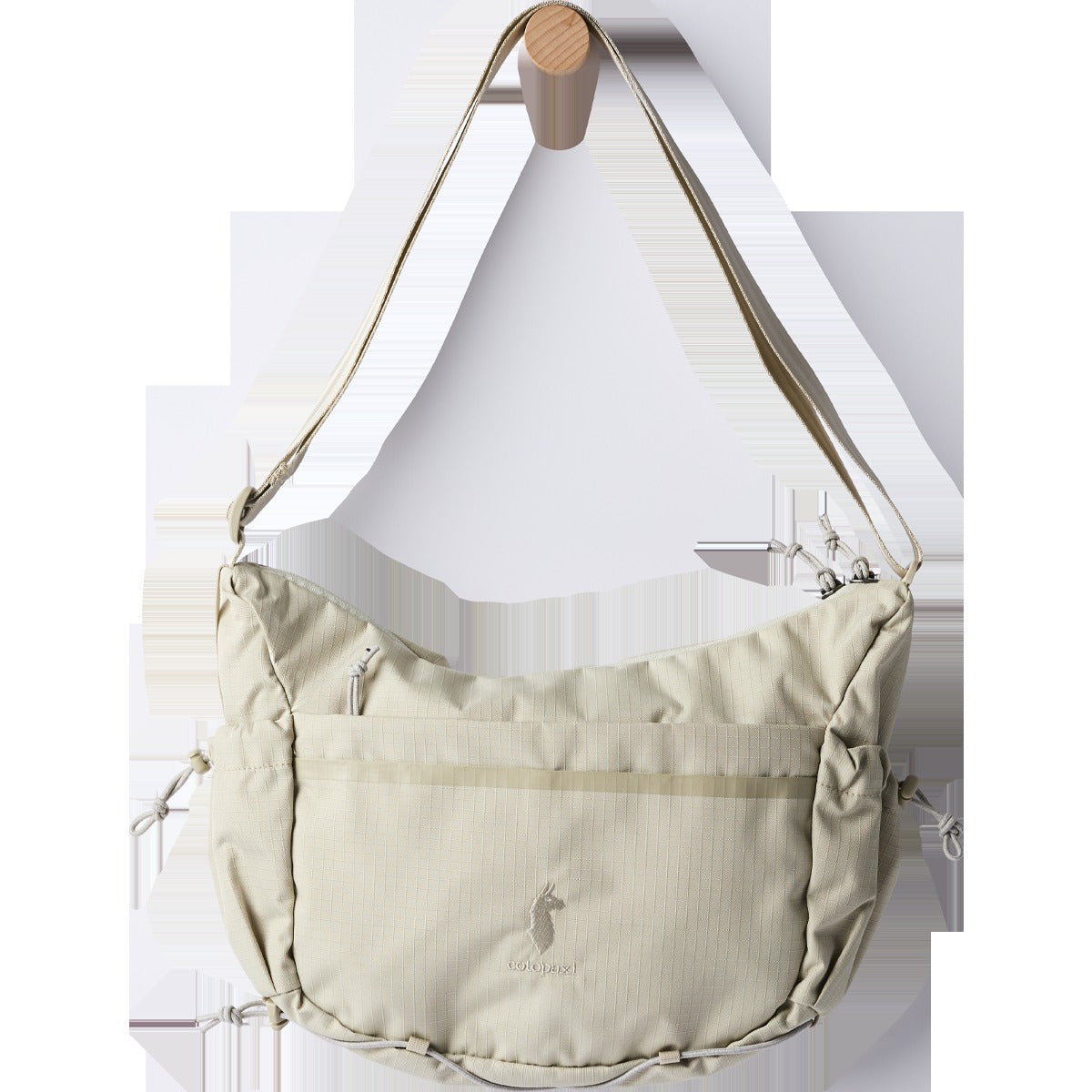 Viaje 9L Shoulder Bag