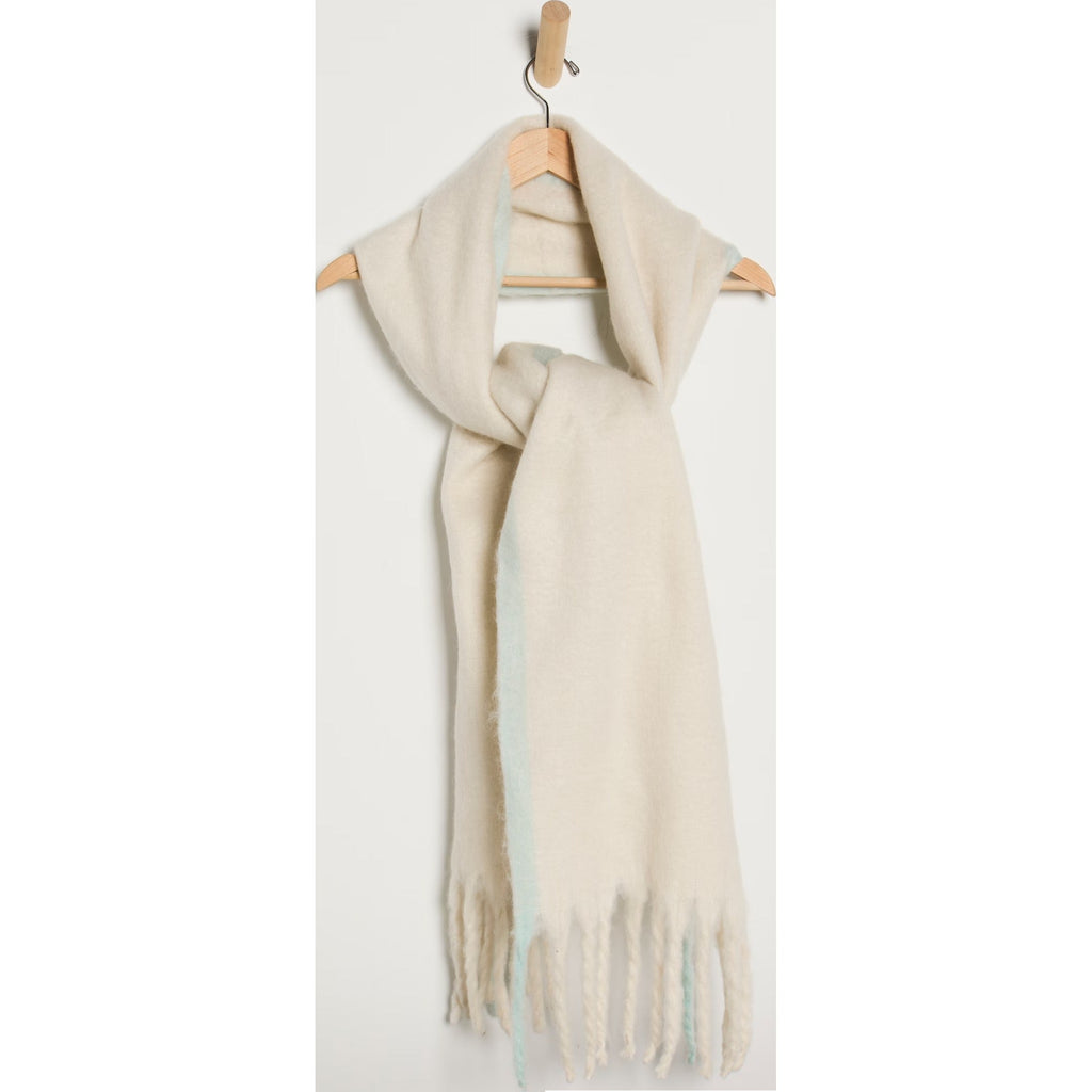 Women's Winter Chill Blanket Scarf