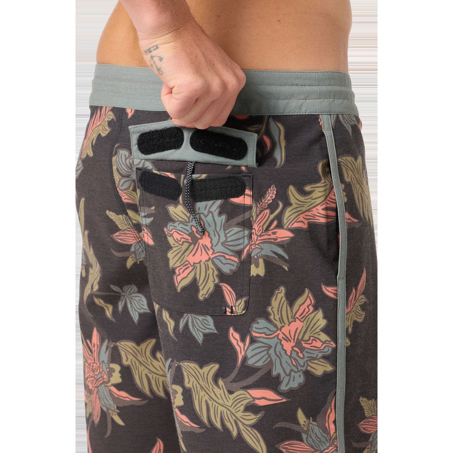 Men's Cruzer Scallop 18" Boardshort