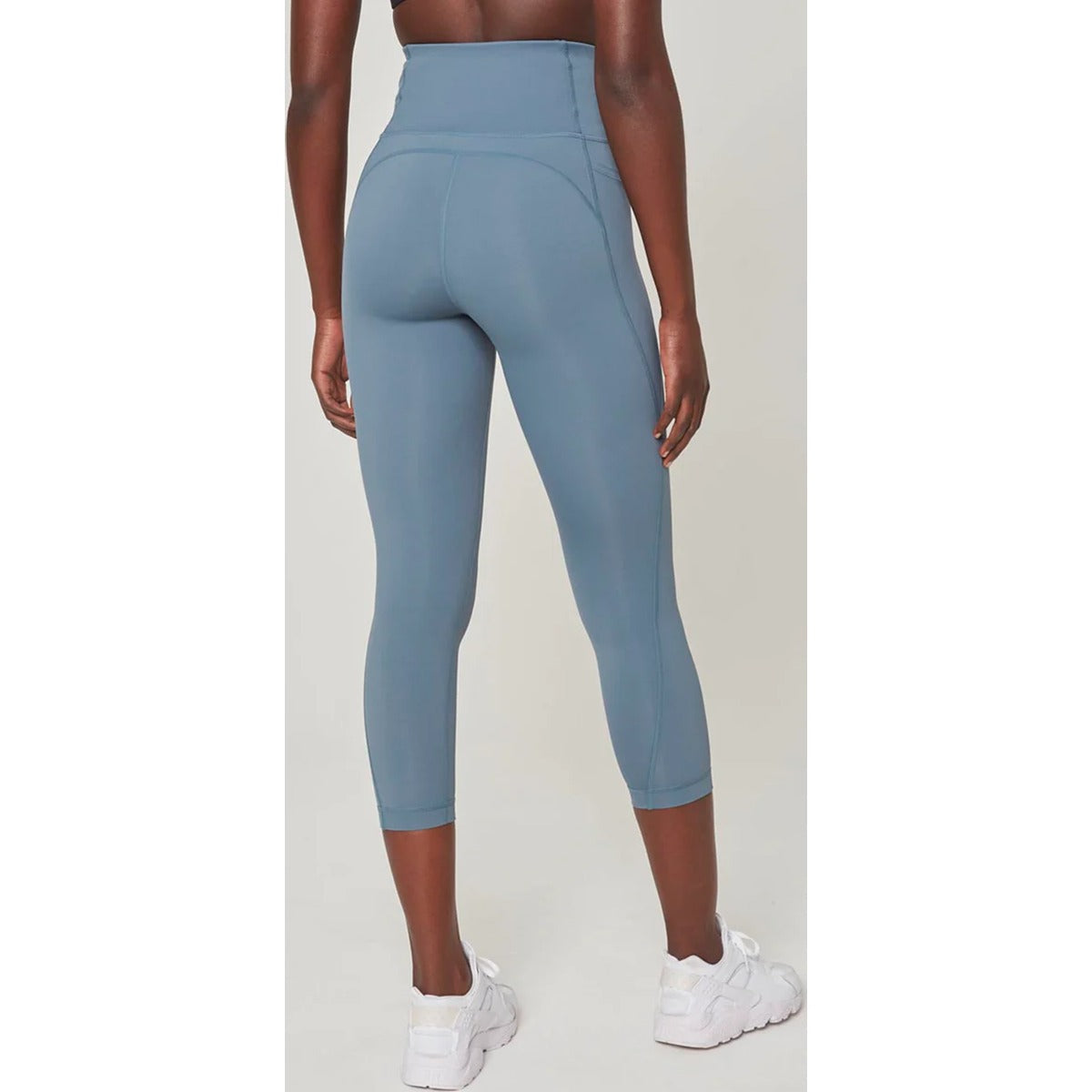 Women's Vital High-Waisted Pocket Capri 22"