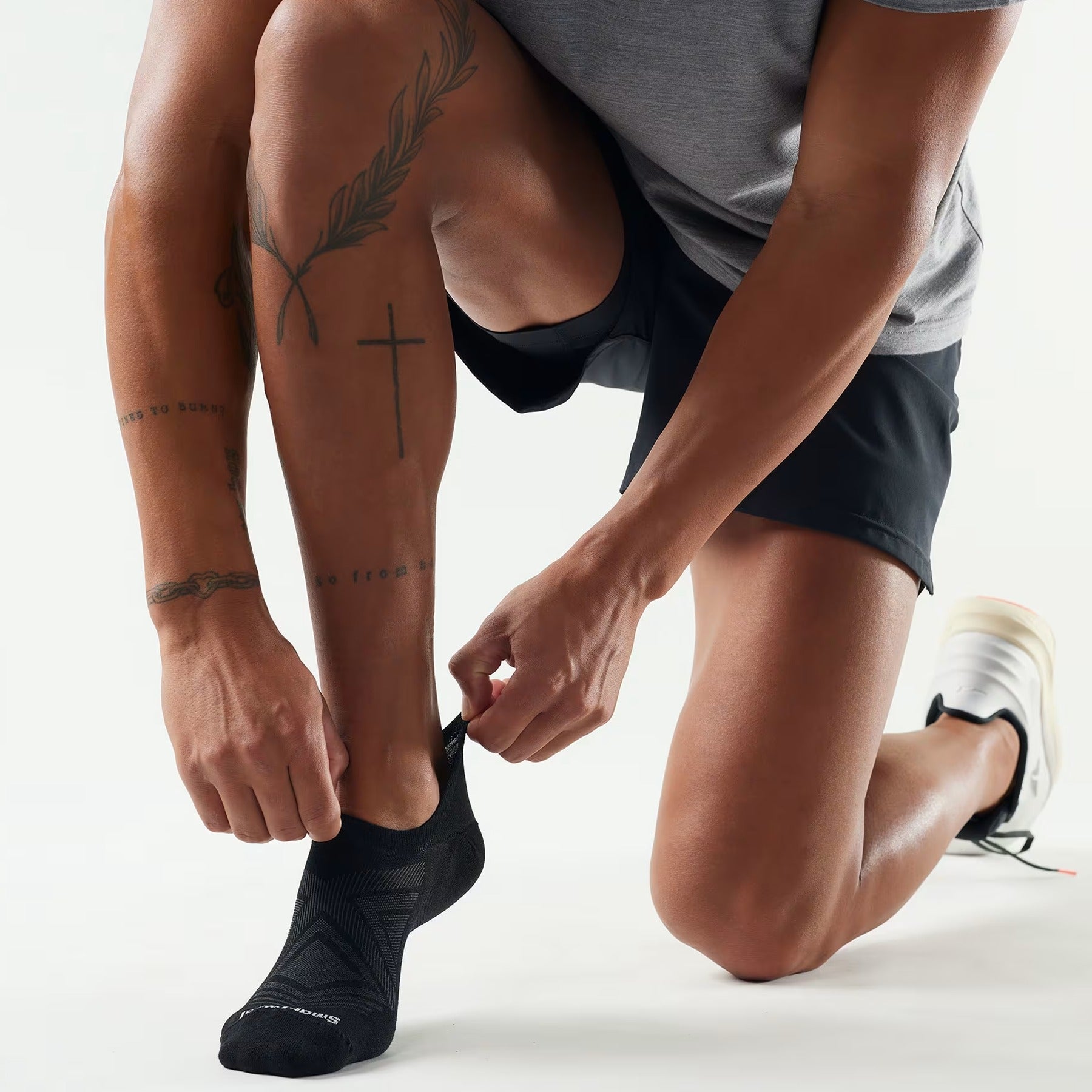 Run Zero Cushion No Show Socks