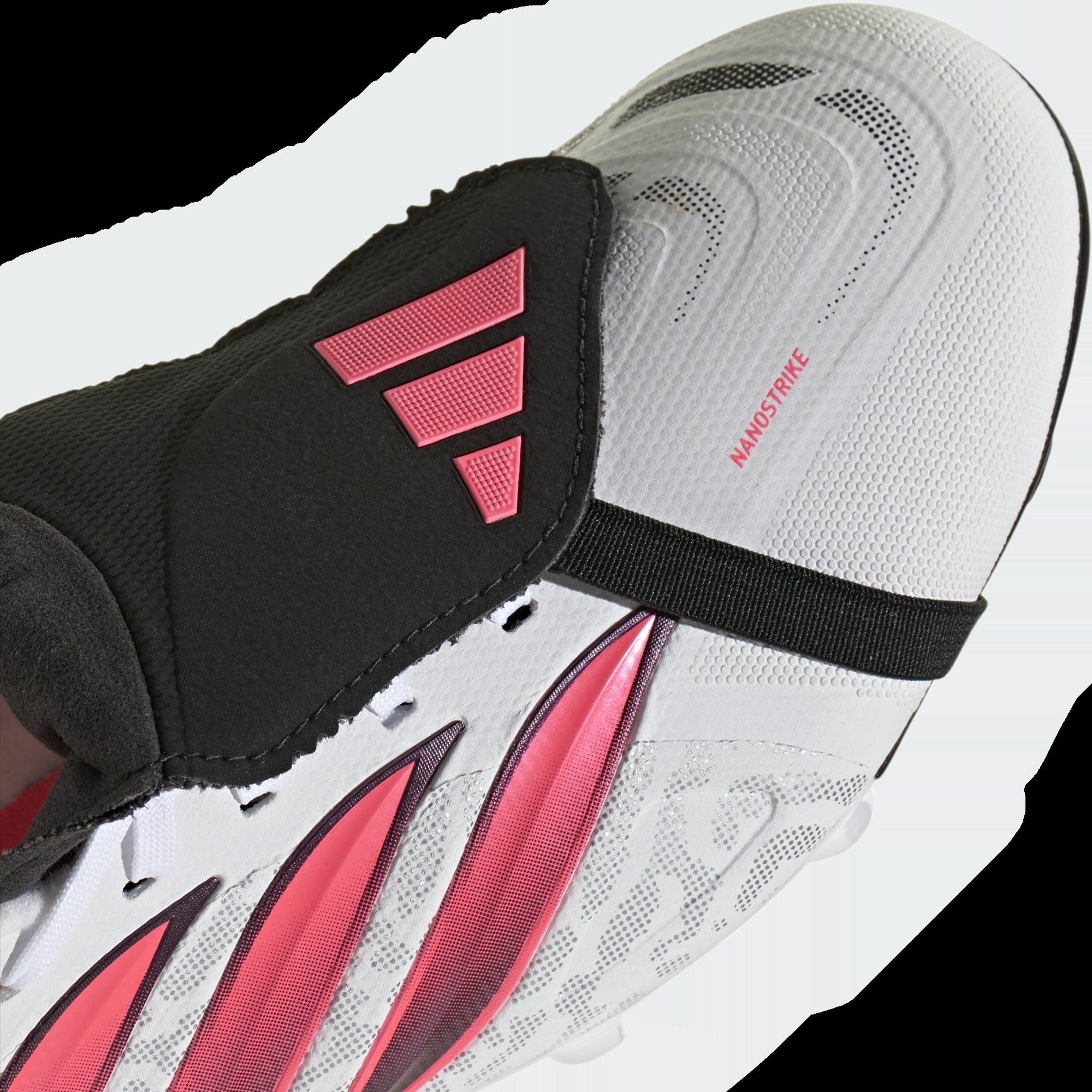 Predator League Fold-Over Tongue FG