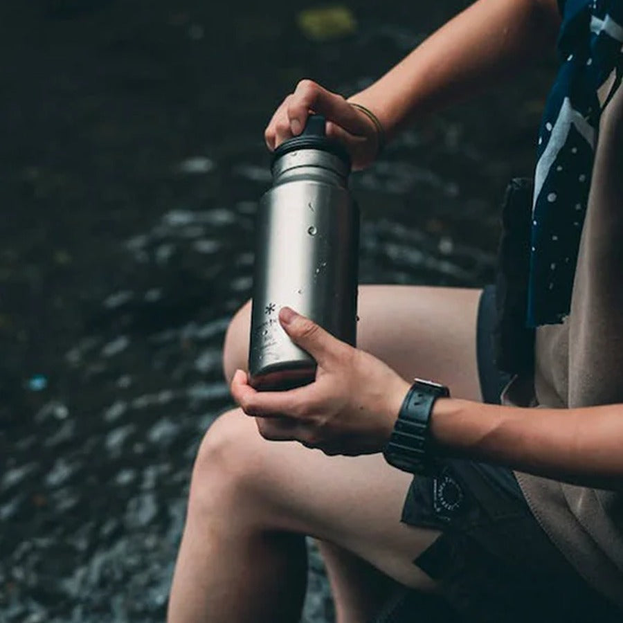 Titanium Aurora Bottle 800