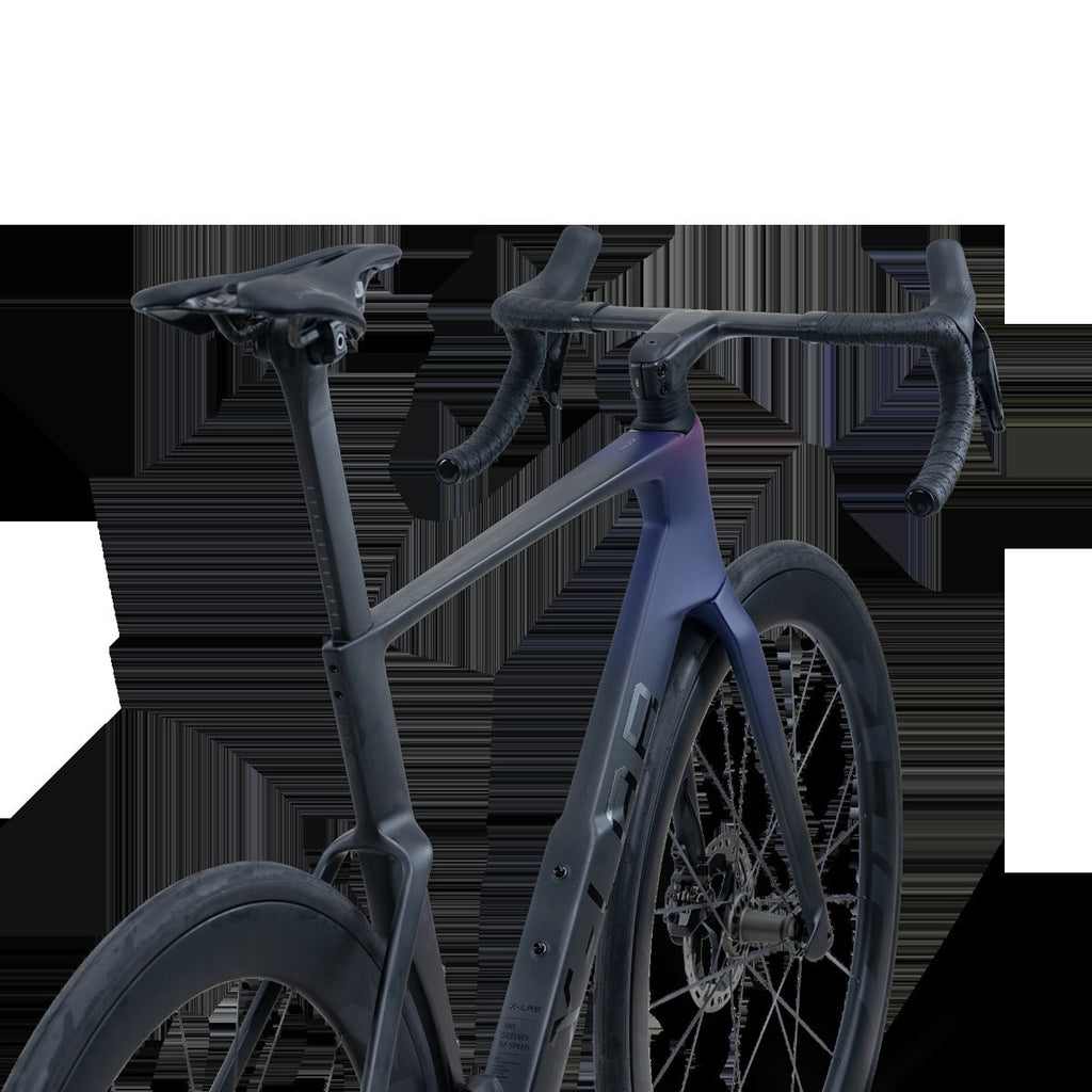 AD9