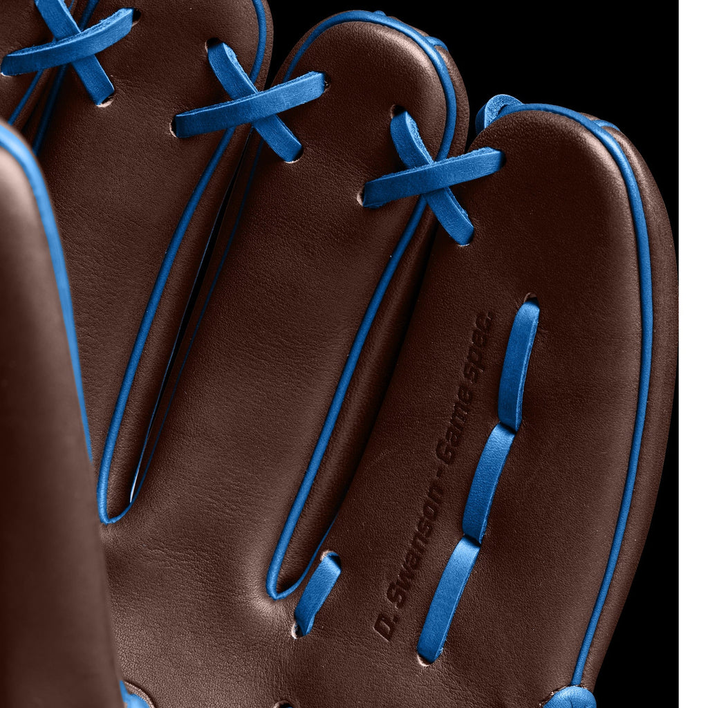 A2000 1787 DS7 Dansby Swanson Game Model Infield - 11.75" H-Web SP25