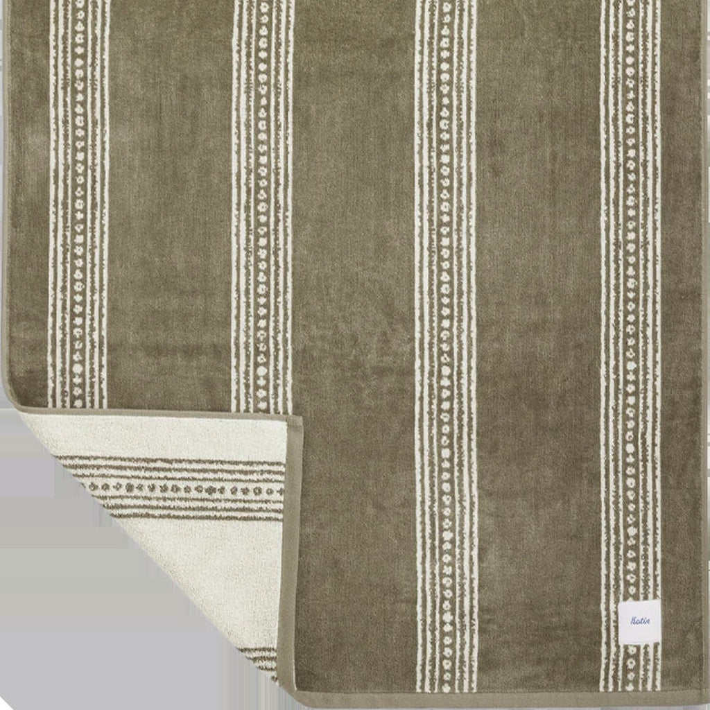 Cedar Towel