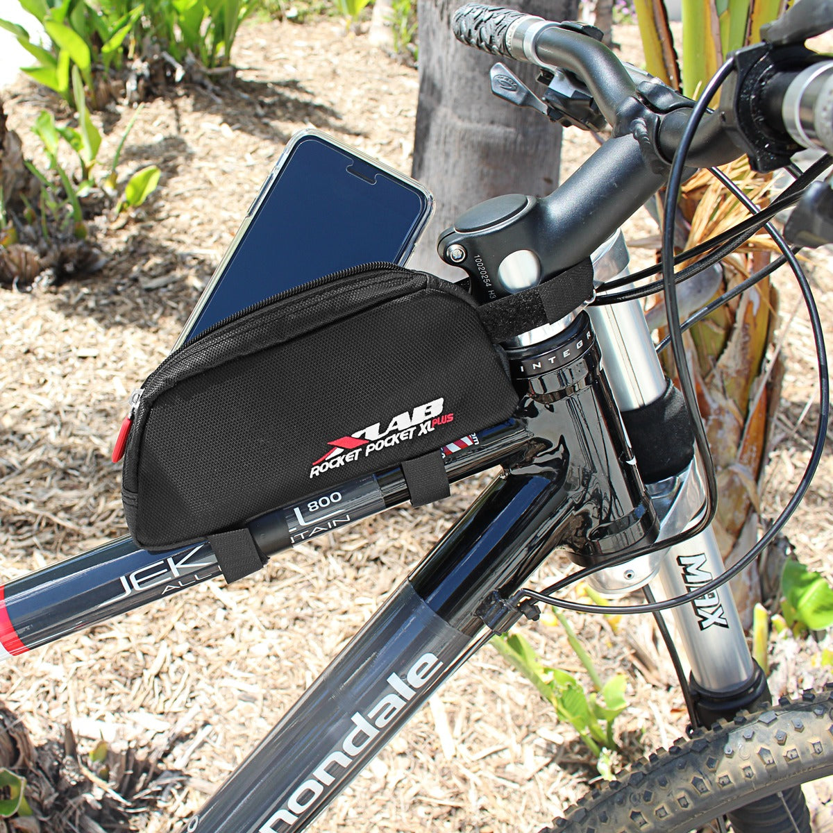 Rocket Pocket XL Plus