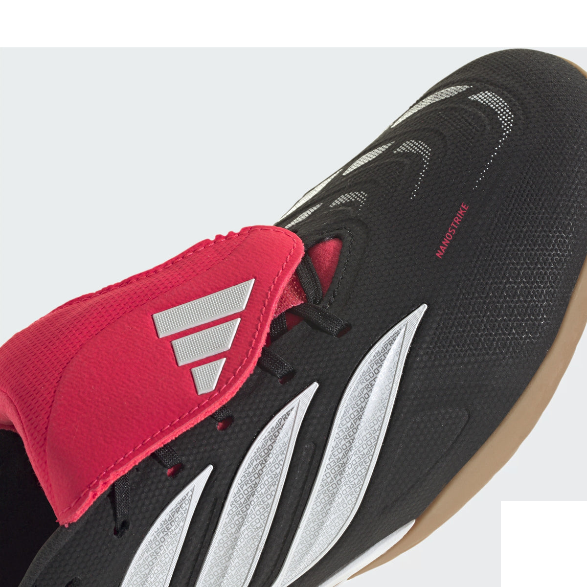 Predator League Fold-Over Tongue Indoor