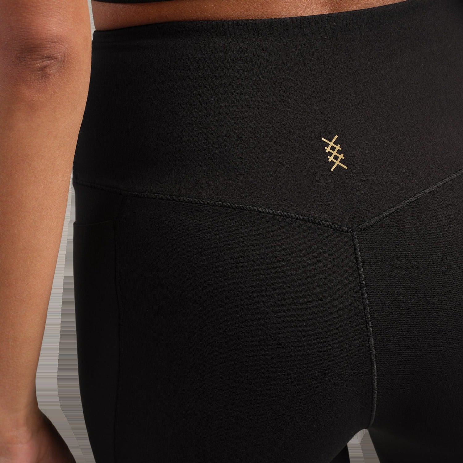 Women's Revive Flare Legging