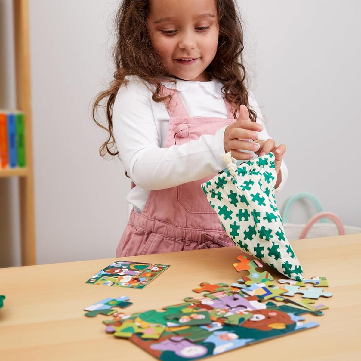 Mudpuppy Happy Campers 36 Piece Puzzle to Go