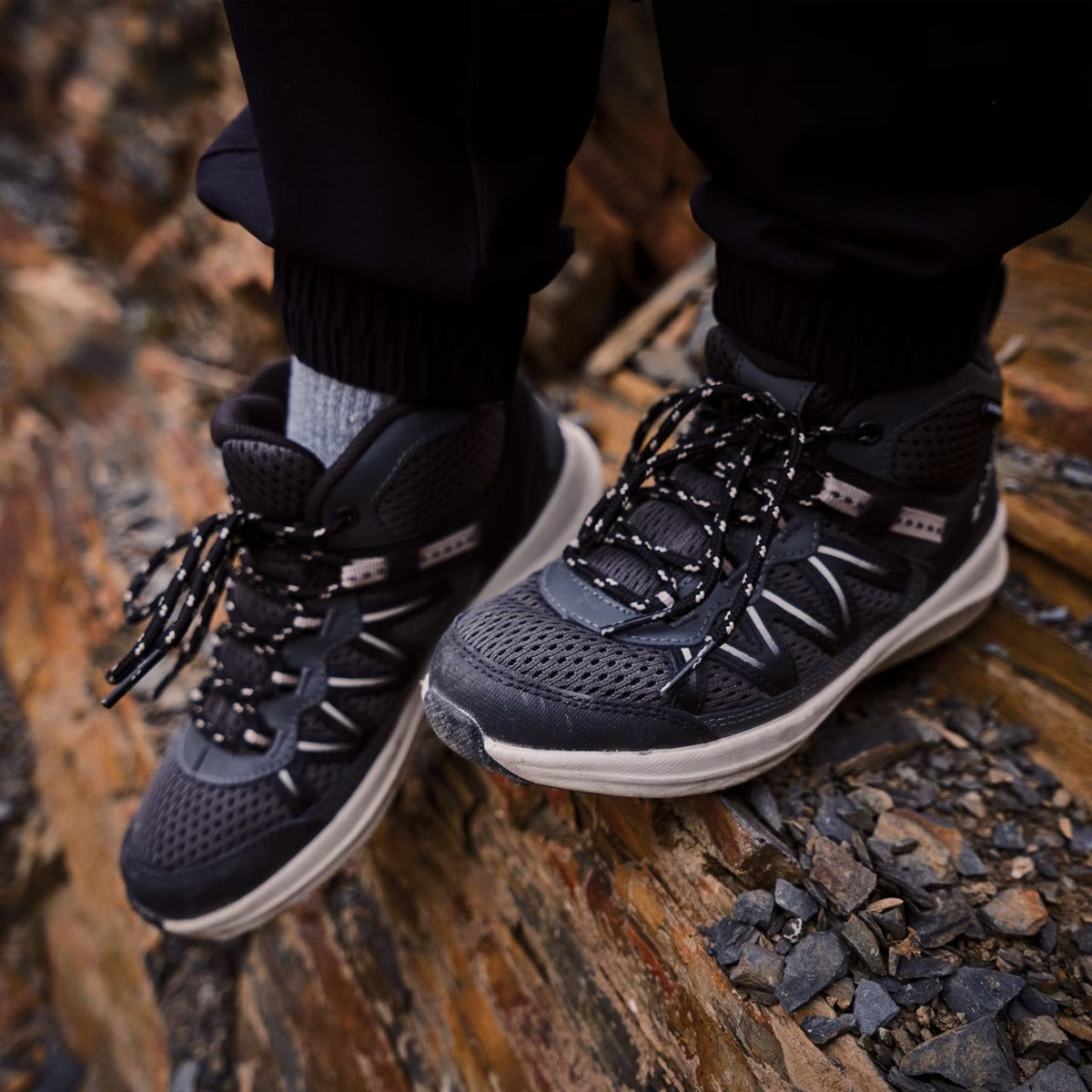 Youth Peakfreak Rush Mid Waterproof Shoe