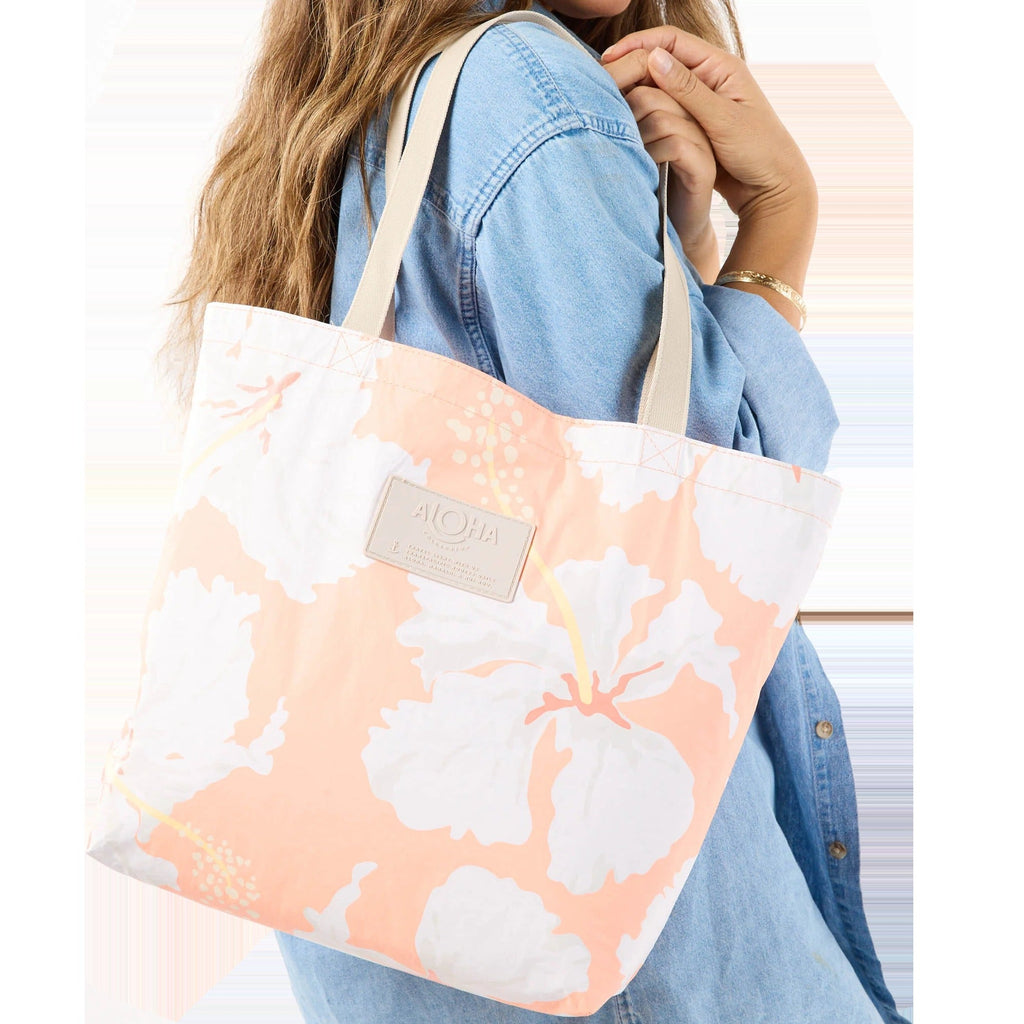 Tahaa Reversible Tote