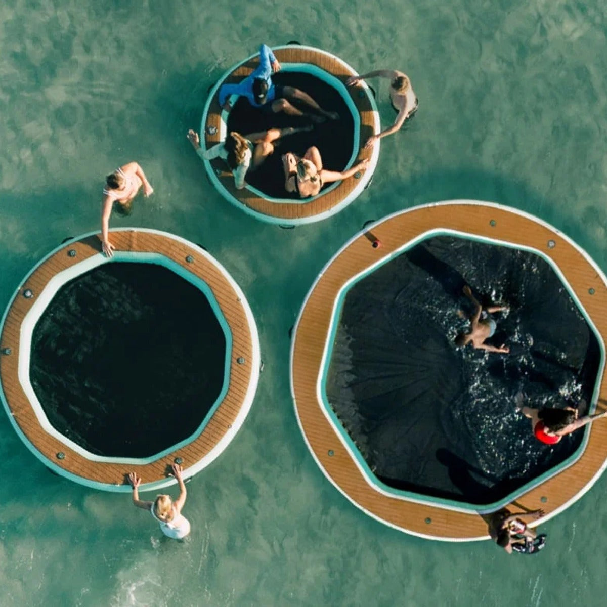 Hangout 7' Water Hammock