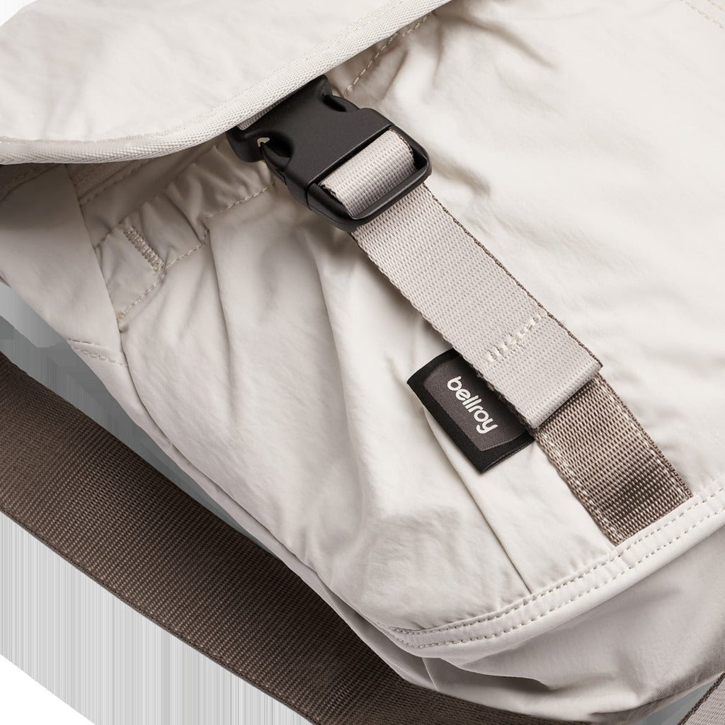 Cinch Messenger Bag