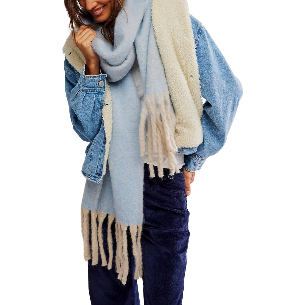 Women's Winter Chill Blanket Scarf
