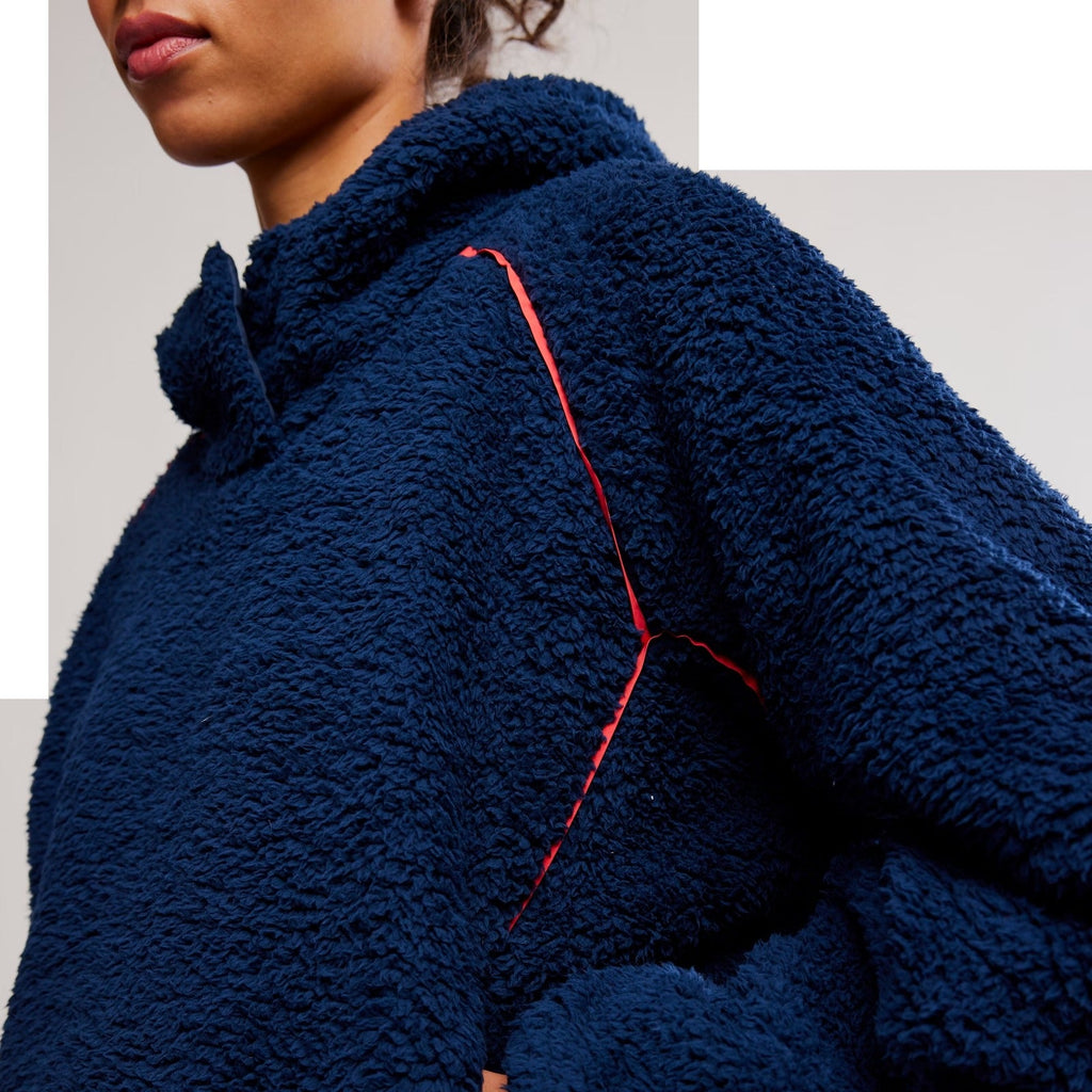 Women's Free Flow Fleece
