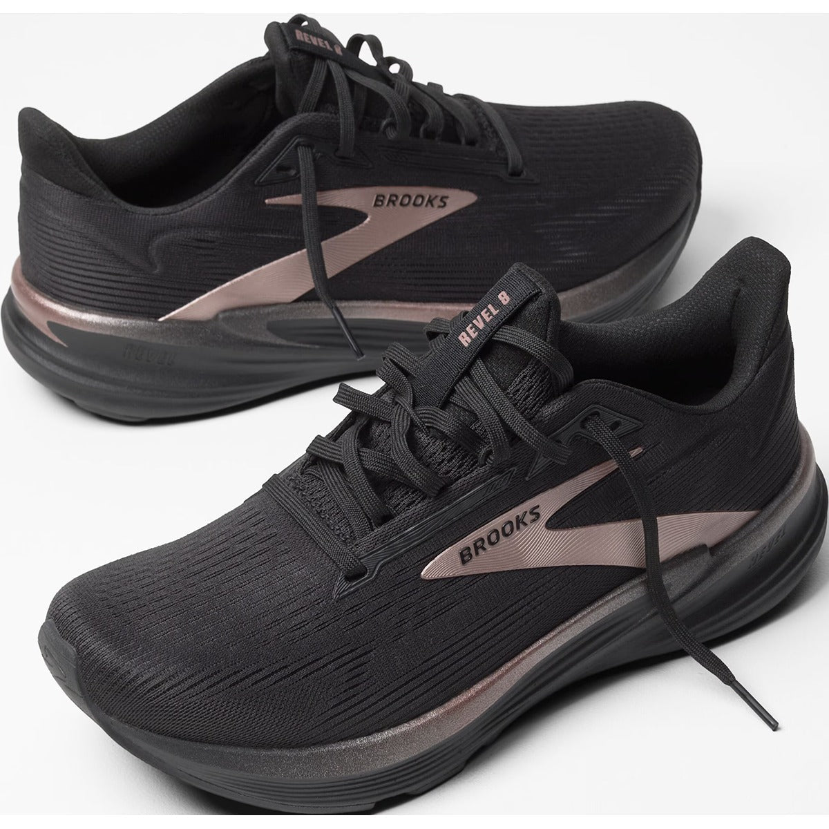 Women's Revel 8