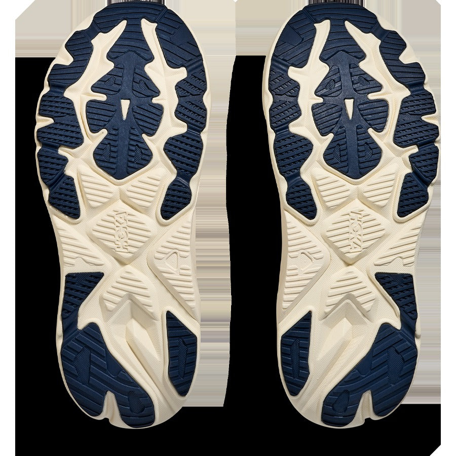 Women's Arahi 8