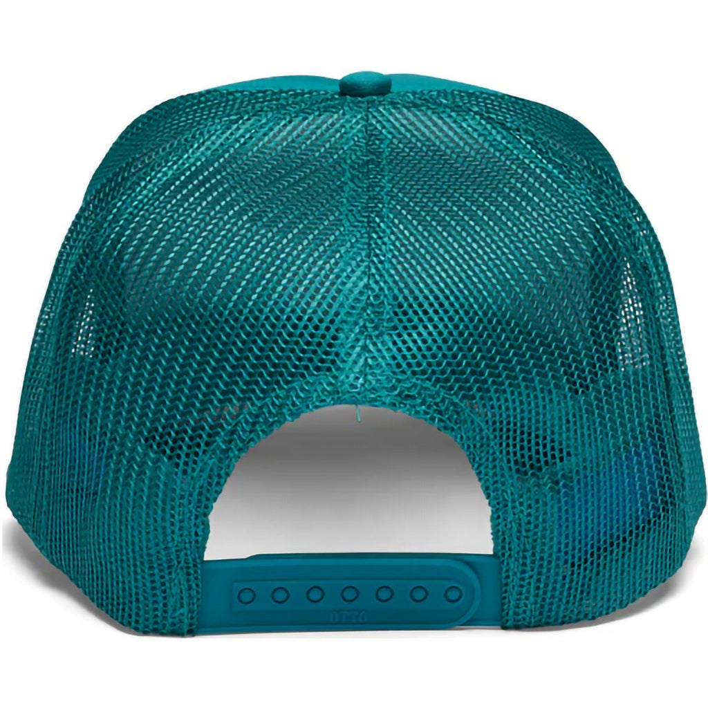 California Waves Trucker