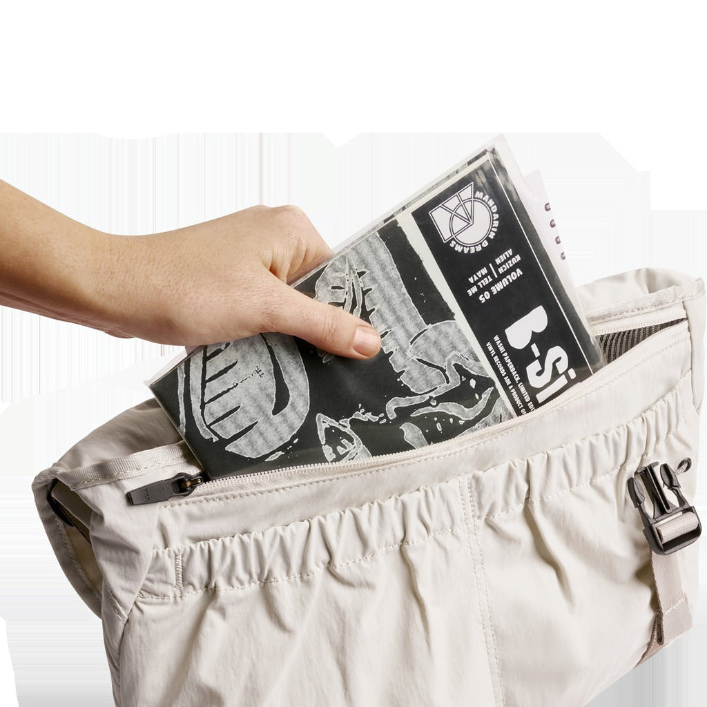Cinch Messenger Bag